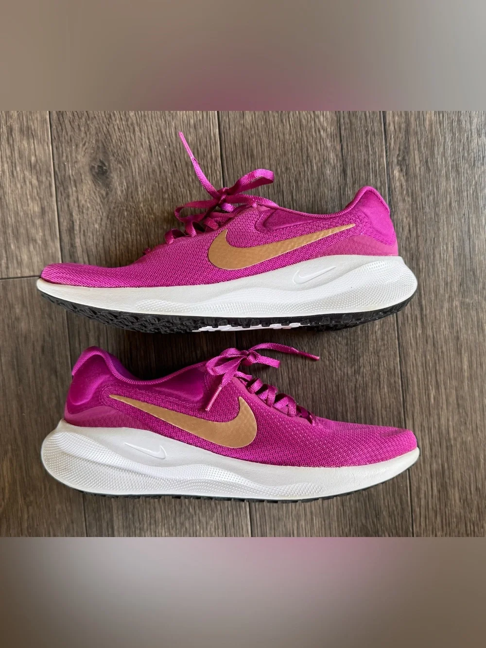 Nike Women's Running Sneakers in Vibrant Fuchsia Pink